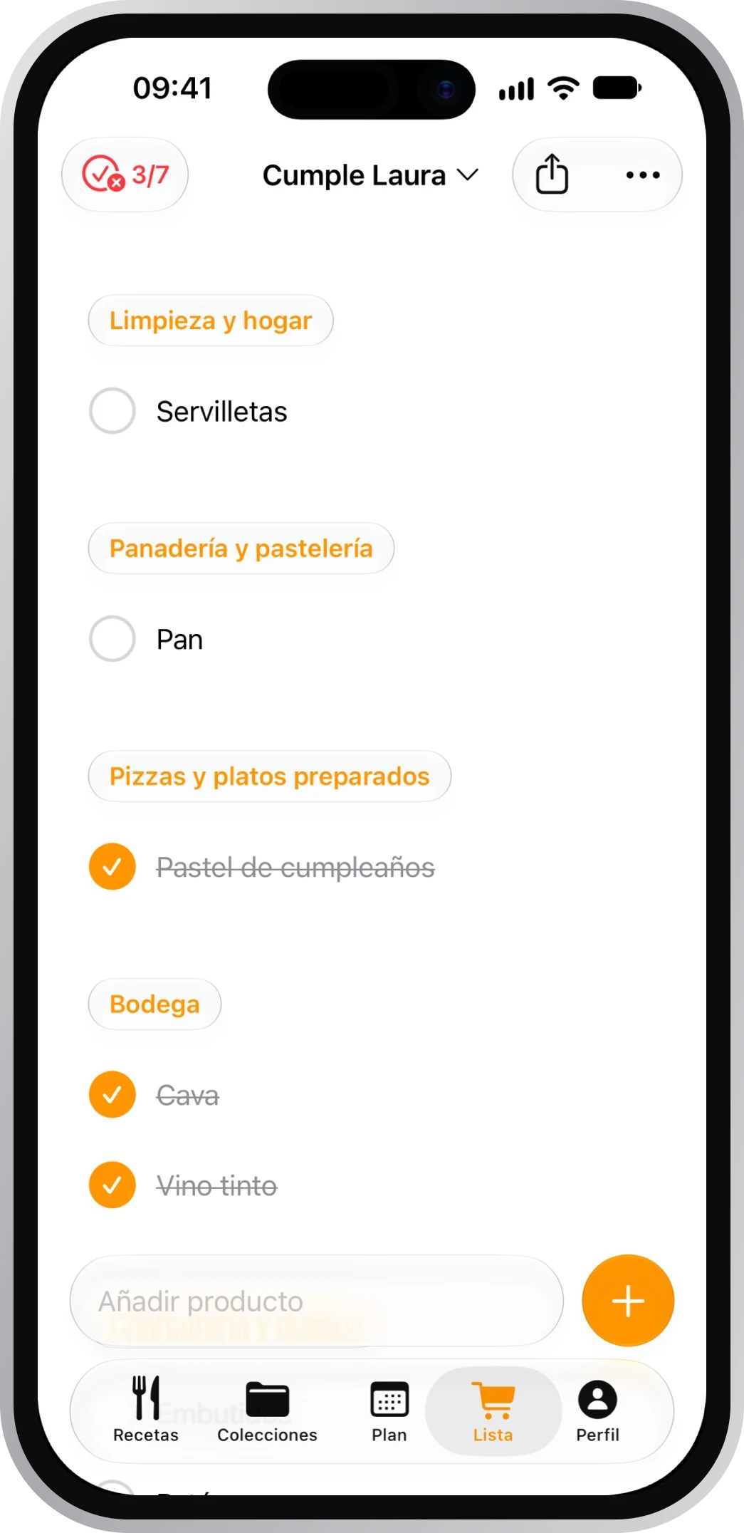 Pantalla de la lista de la compra de CookNest con productos agrupados por sección del supermercado
